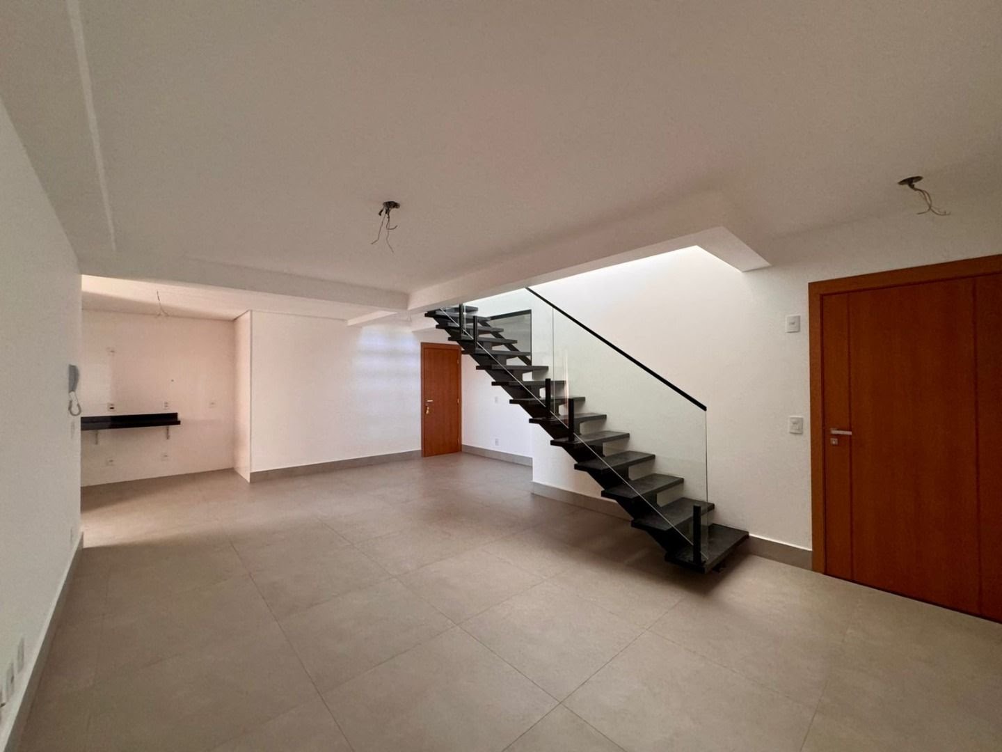 Apartamento à venda com 3 quartos, 3 suítes, 4 vagas e 249m² no Jardim Olhos D Agua, Ribeirão Preto (SP) — foto 8 de 30