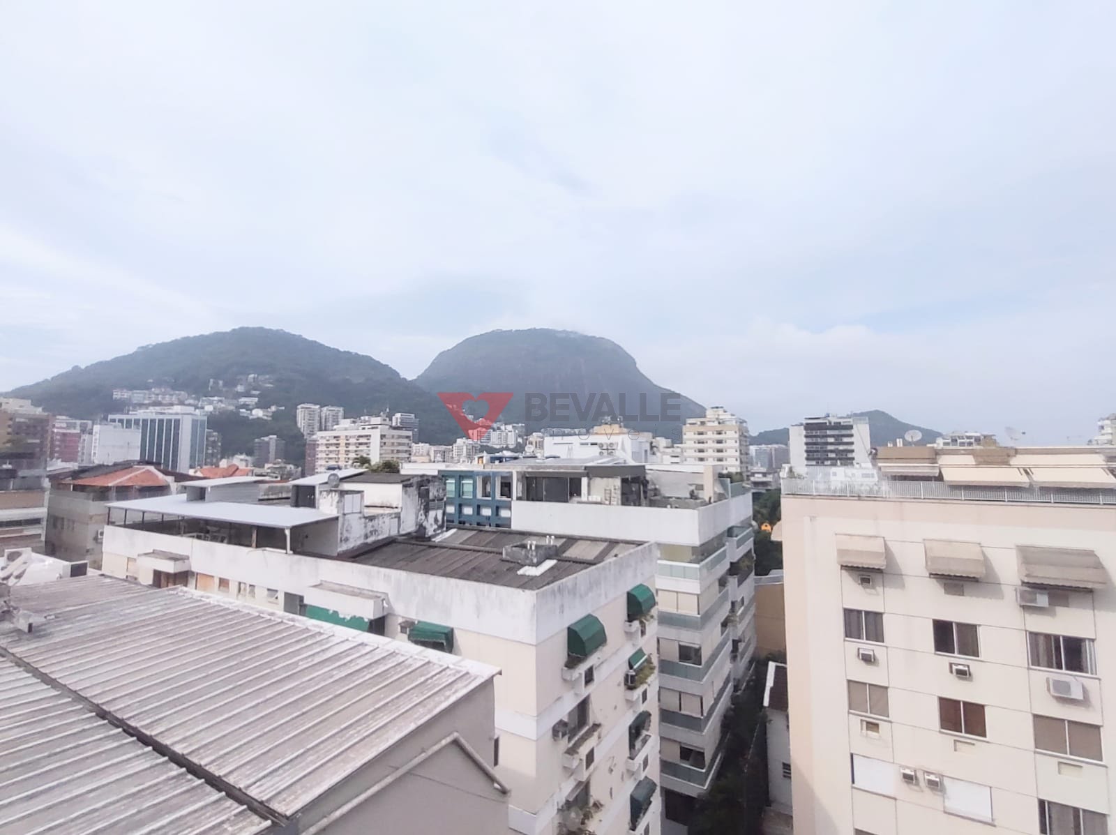 Cobertura à venda com 4 quartos, 4 banheiros, 2 vagas e 264m² no Jardim Botânico, Rio de Janeiro (RJ) — foto 28 de 29