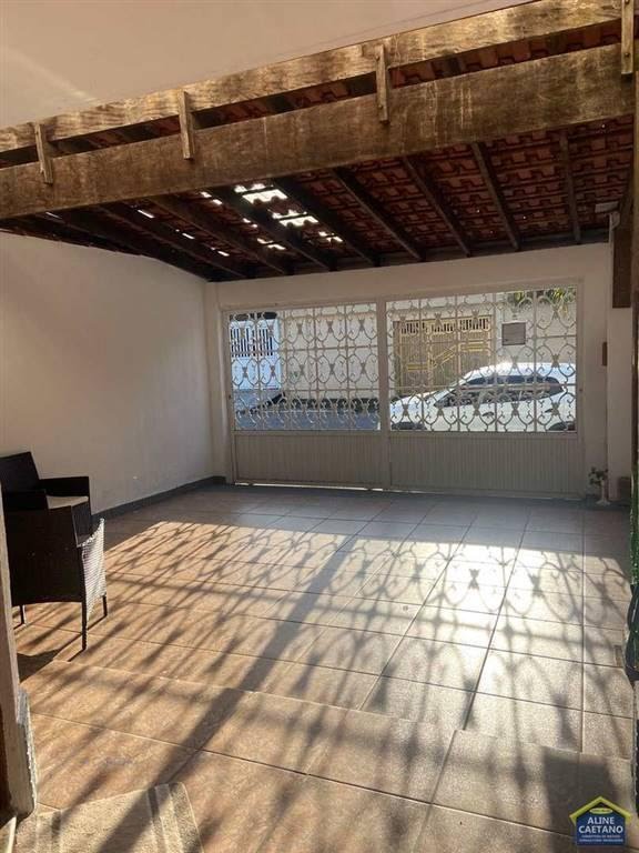 Casa à venda com 3 quartos, 1 suíte, 2 vagas e 118m² no Canto do Forte, Praia Grande (SP) — foto 3 de 21