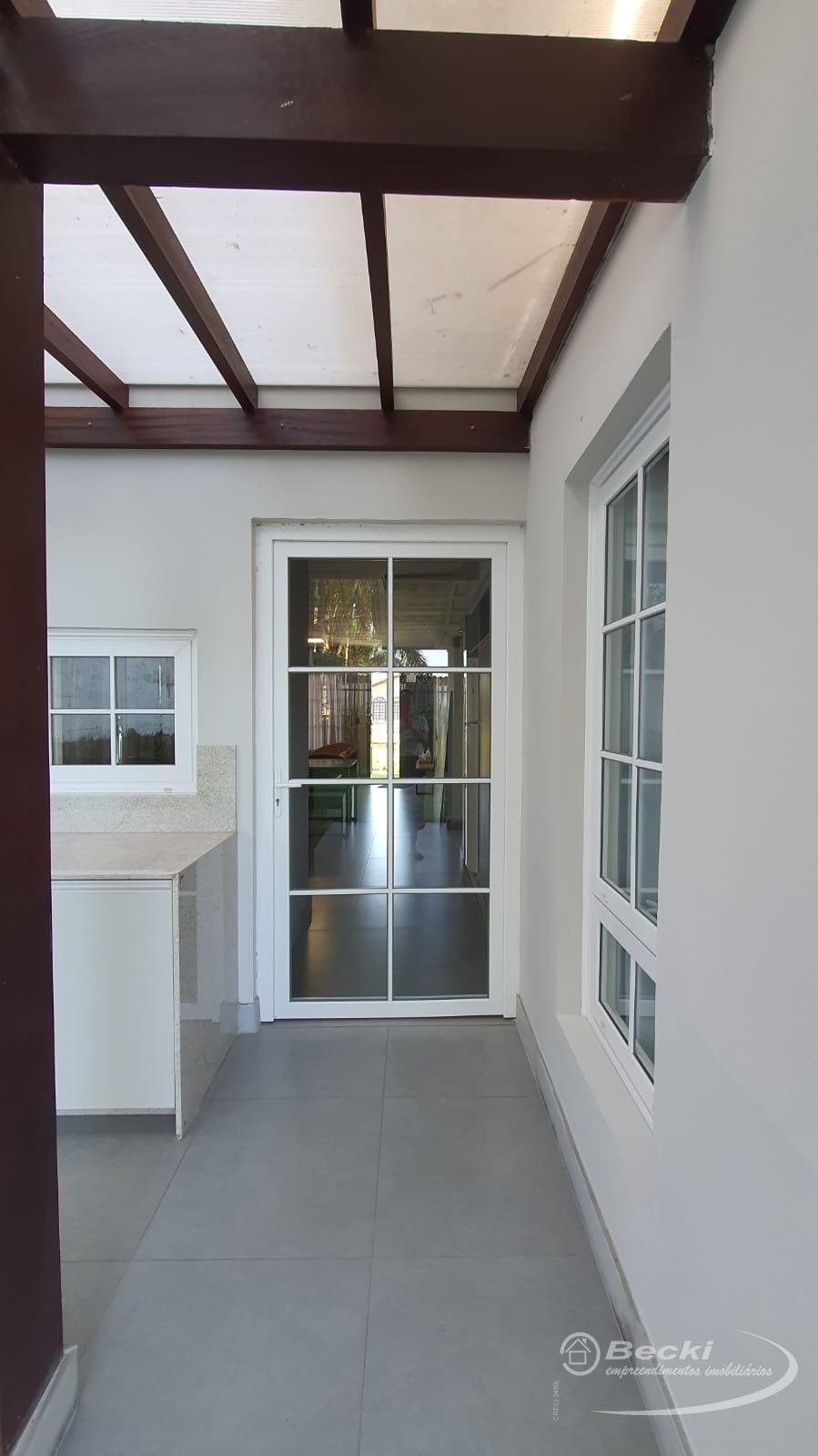 Casa à venda com 3 quartos, 2 suítes, 2 vagas e 265m² no Nova Brasília, Joinville (SC) — foto 17 de 28