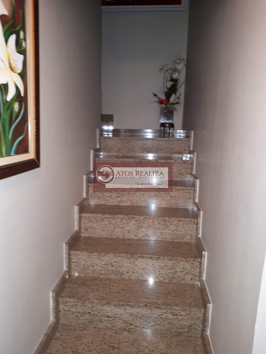 Casa à venda com 3 quartos, 1 suíte, 4 vagas e 153m² no Campo Grande, São Paulo (SP) — foto 5 de 21