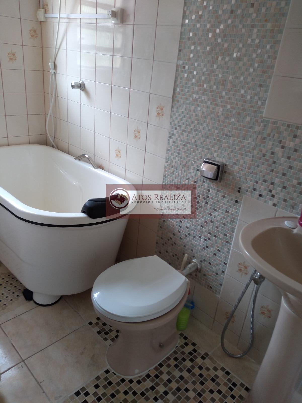 Casa à venda com 2 quartos, 1 suíte, 2 vagas e 150m² no Interlagos, São Paulo (SP) — foto 11 de 14
