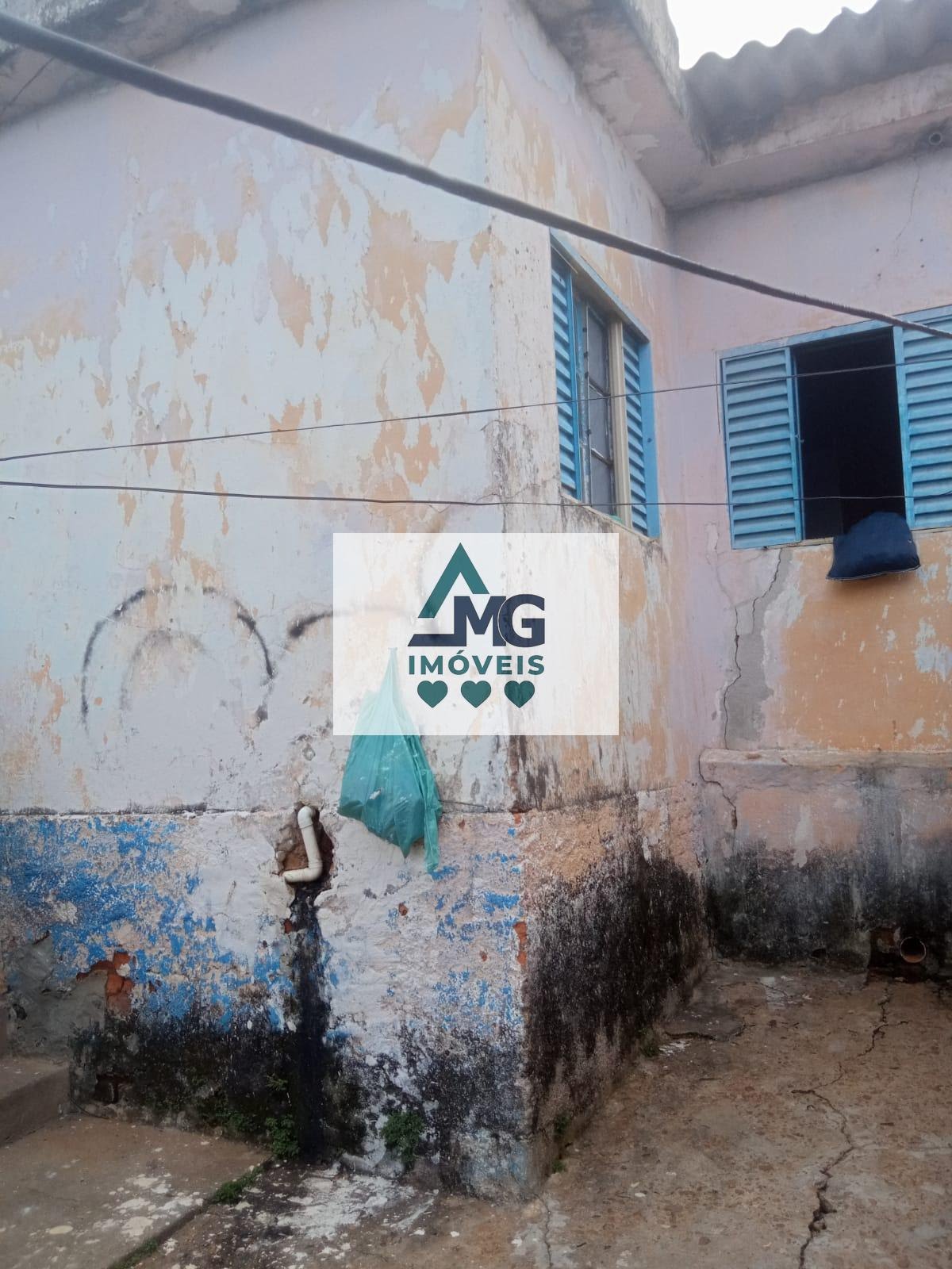 Casa à venda com 4 quartos, 2 banheiros e 200m² no Parque São José, Três Corações (MG) — foto 3 de 3