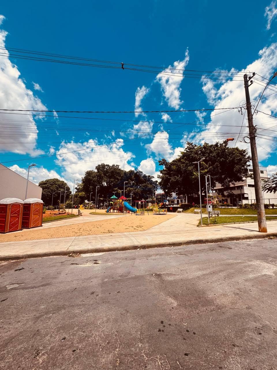Casa para alugar com 2 quartos, 1 banheiro e 2 vagas no Olinto Alvin, Sete Lagoas (MG) — foto 3 de 12