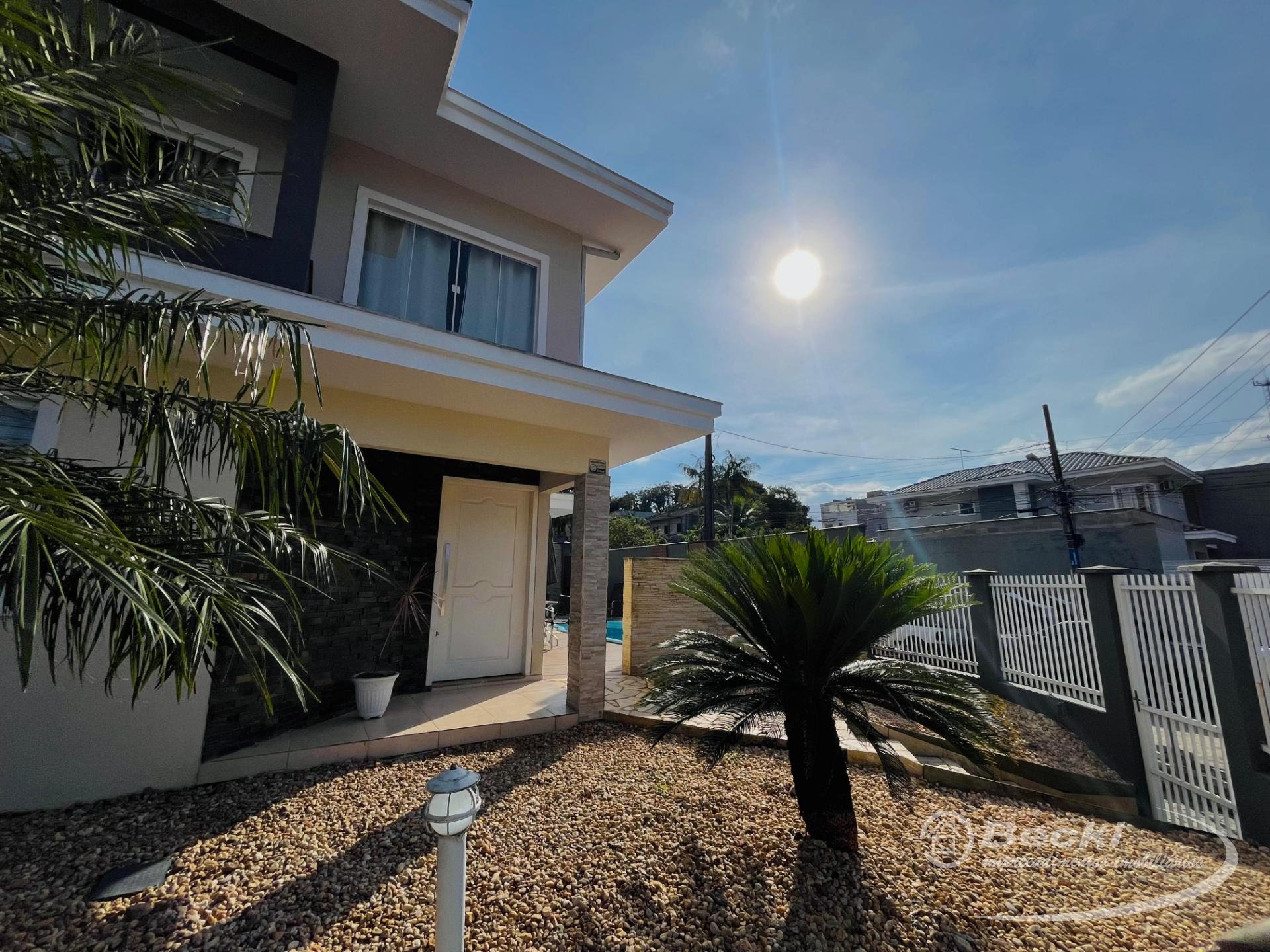 Casa à venda com 3 quartos, 2 banheiros, 2 vagas e 146m² no Floresta, Joinville (SC) — foto 3 de 30