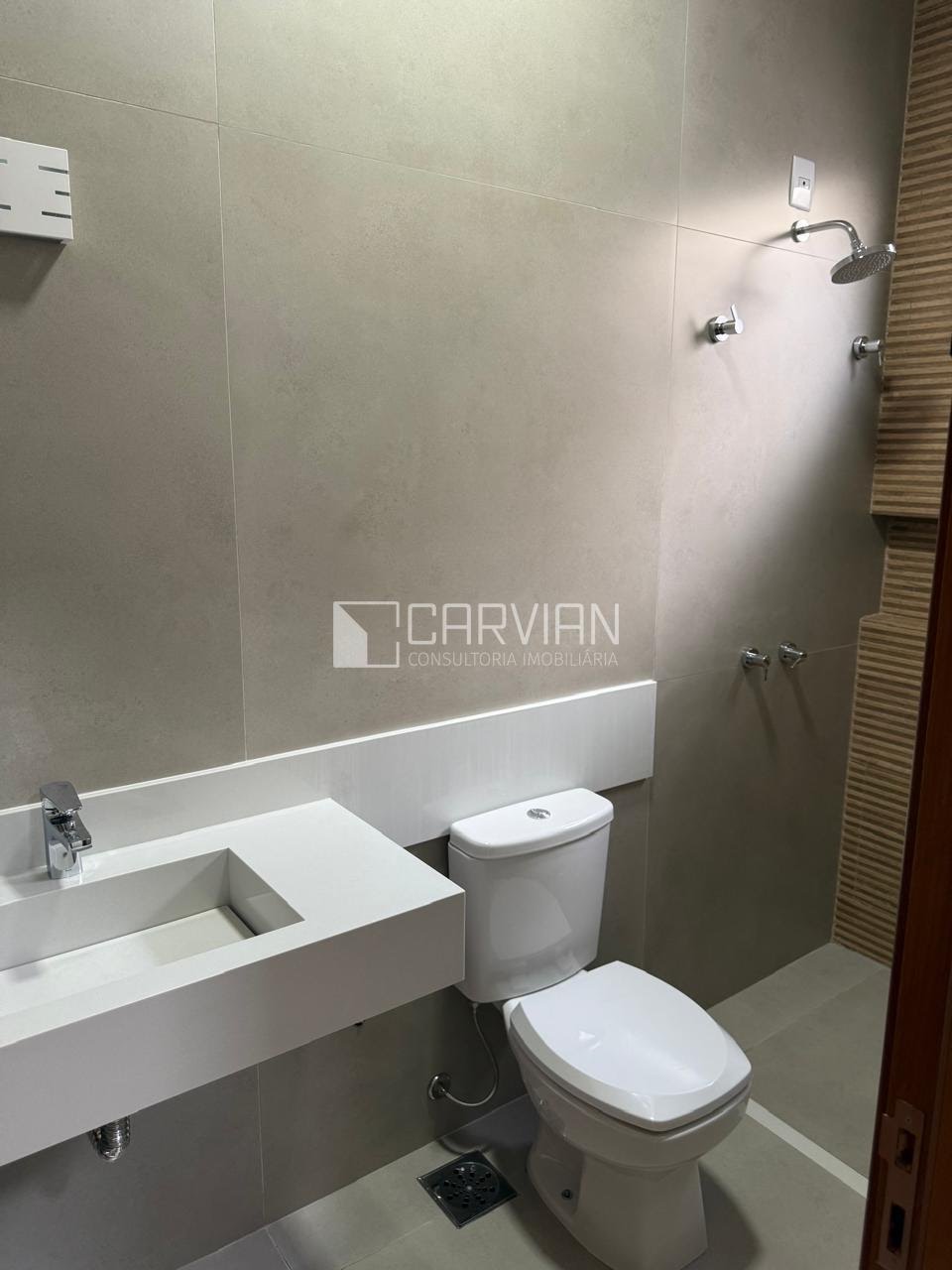 Casa à venda com 3 quartos, 3 suítes, 2 vagas e 250m² no Reserva Imperial, Ribeirão Preto (SP) — foto 10 de 16
