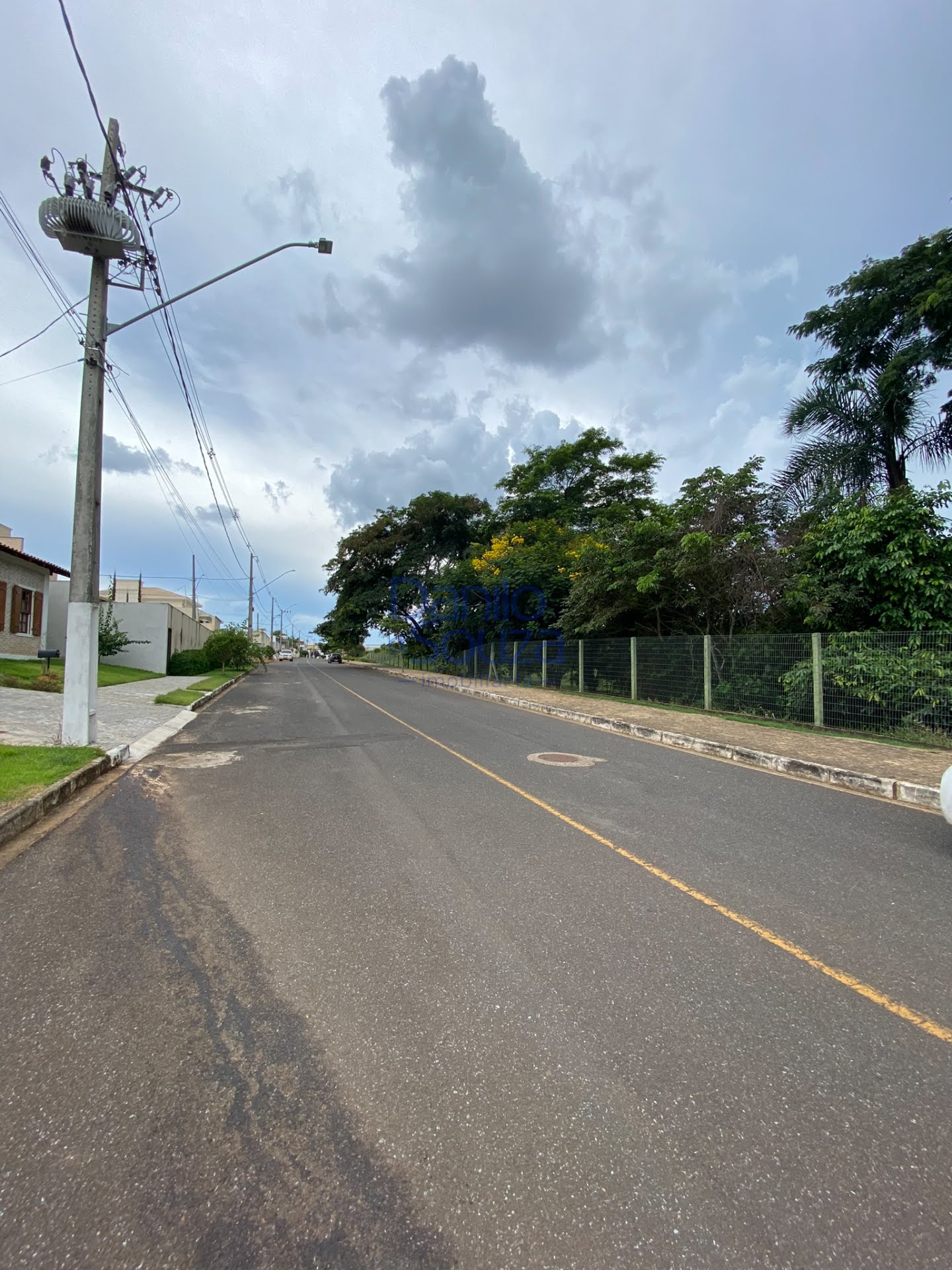 Terreno à venda com 575m² de terreno no Quintas do Lago, Araxá (MG) — foto 3 de 8