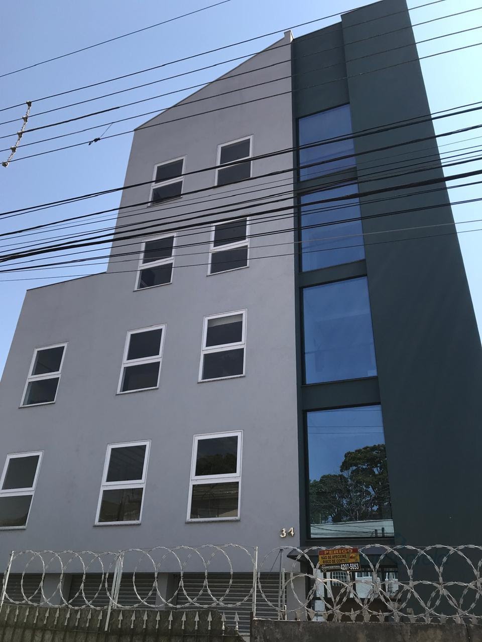 Apartamento para alugar com 1 quarto, 1 banheiro, 1 vaga e 35m² no Jardim Angelo, Arujá — foto principal