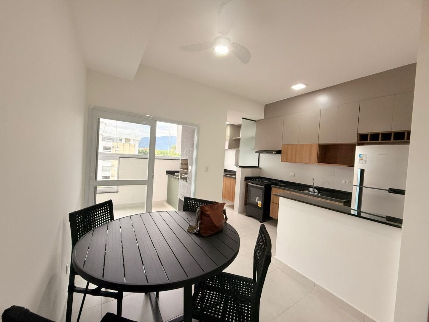 Apartamento para alugar com 2 quartos, 1 banheiro, 1 vaga e 68m² no Itaguá, Ubatuba (SP) — foto 10 de 15