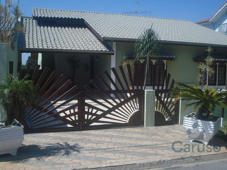 Casa à venda com 2 quartos, 1 suíte, 4 vagas e 296m² no Condomínio Country Club, Arujá (SP) — foto 2 de 30
