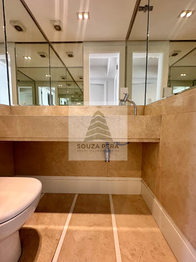 Apartamento em Itaim Bibi  -  São Paulo