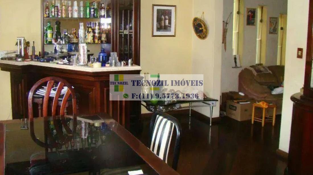 Sobrado, 3 quartos, 240 m² - Foto 1
