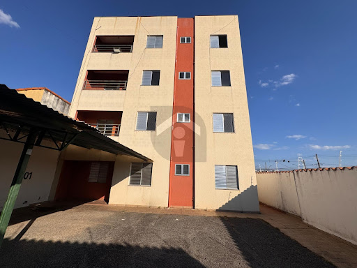 Apartamento para Locação em Alfenas com 3 Dormitórios