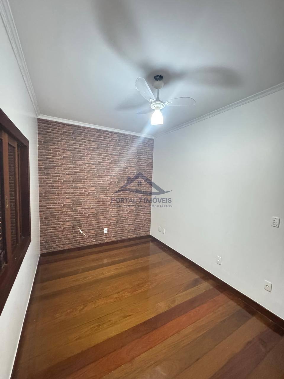 Casa à venda com 5 quartos, 2 suítes, 3 vagas e 230m² no Jardim Arizona, Sete Lagoas (MG) — foto 23 de 26