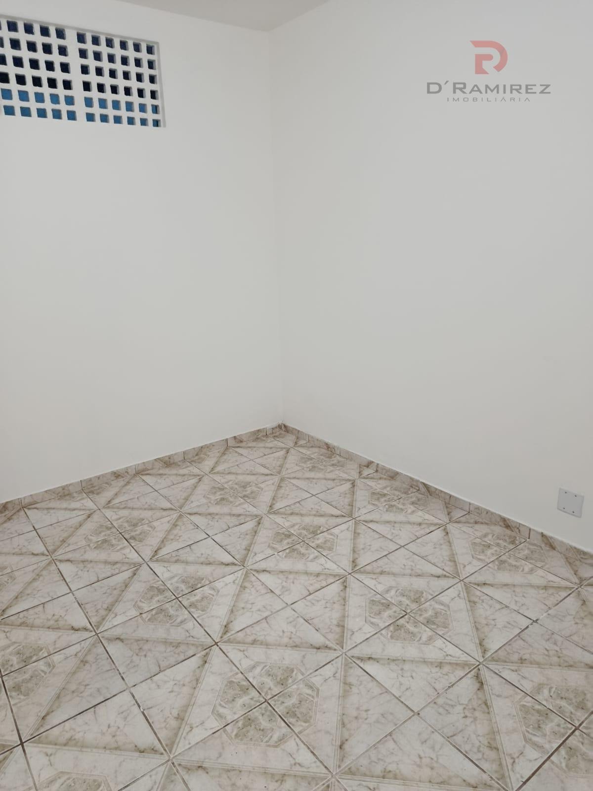 Casa à venda com 5 quartos, 1 suíte, 2 vagas e 250m² no Cohama, São Luís (MA) — foto 14 de 26