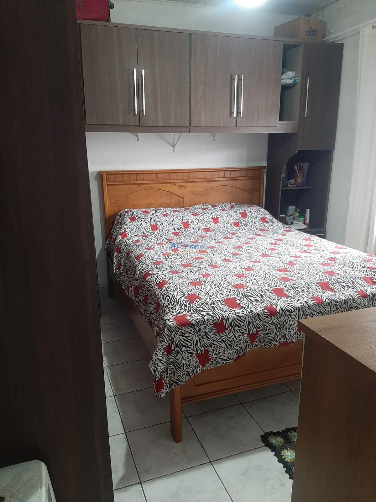 Casa à venda com 3 quartos, 2 suítes, 4 vagas e 140m² no Vila Tupi, Praia Grande (SP) — foto 10 de 12