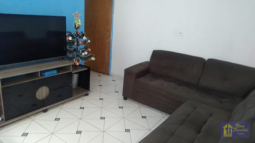 Casa em Jardim Cumbica - Guarulhos com 3 dormitórios e 1 banheiro por R$420 mil - Venda e Locação