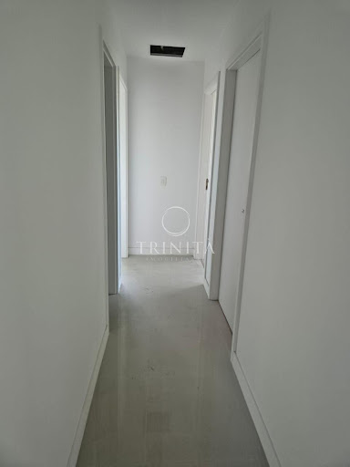 corredor-trinitaimobiliaria-elos-ilhapura