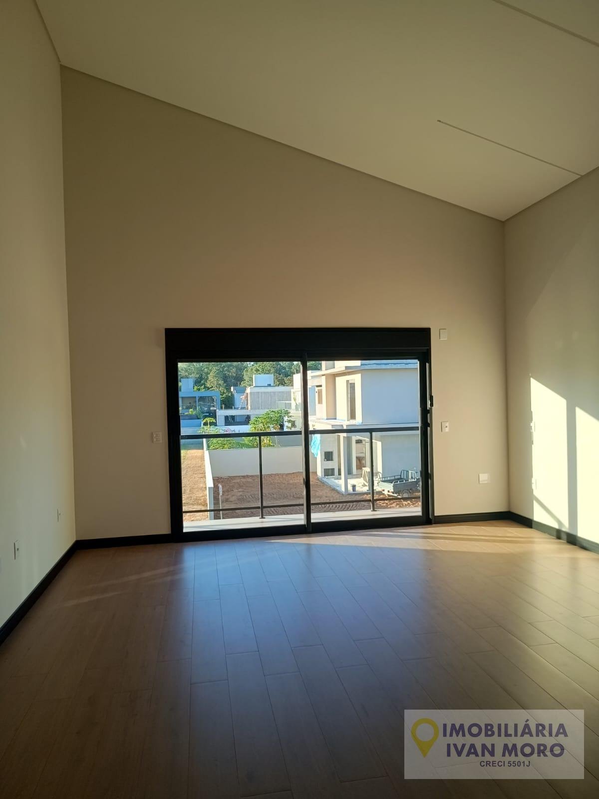 Casa à venda com 4 quartos, 3 suítes, 4 vagas e 250m² no São João do Rio Vermelho, Florianópolis (SC) — foto 22 de 30