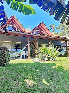 Casas com vista para o mar em Jurerê Internacional  