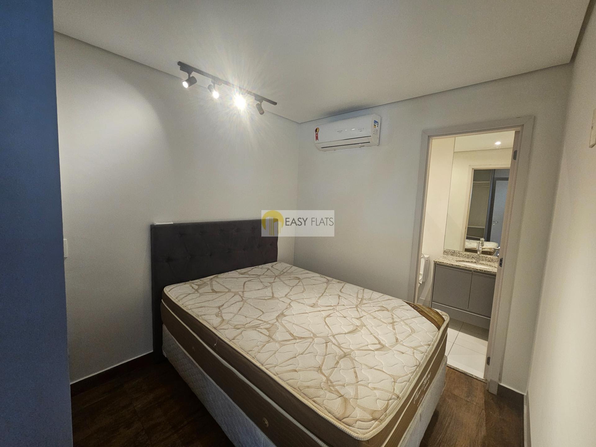 Apartamento para alugar com 1 quarto, 1 suíte, 1 vaga e 43m² no Campo Belo, São Paulo (SP) — foto 10 de 27