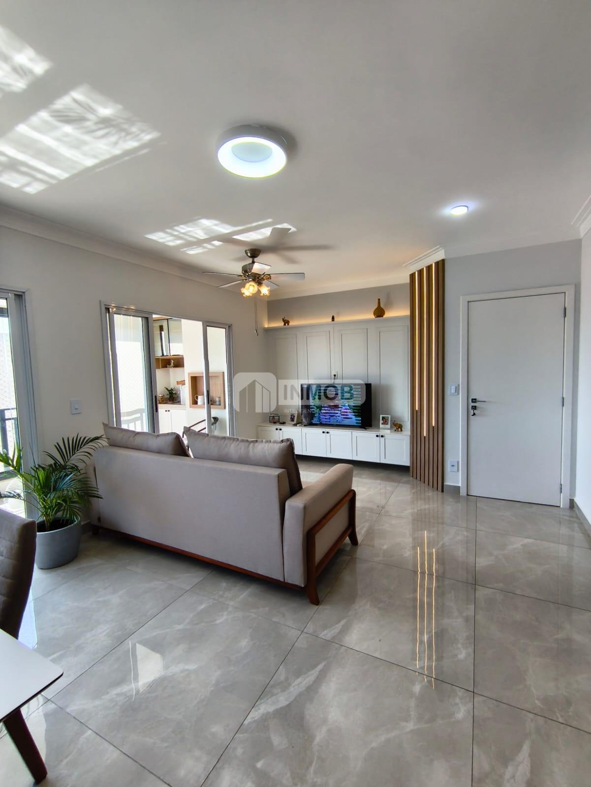 Apartamento à venda com 3 quartos, 2 banheiros, 2 vagas e 98m² no Jardim das Nações, Taubaté — foto principal