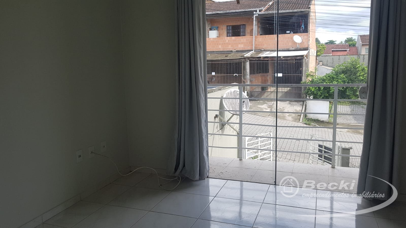 Casa à venda com 2 quartos, 1 banheiro, 1 vaga e 63m² no Jarivatuba, Joinville (SC) — foto 9 de 15