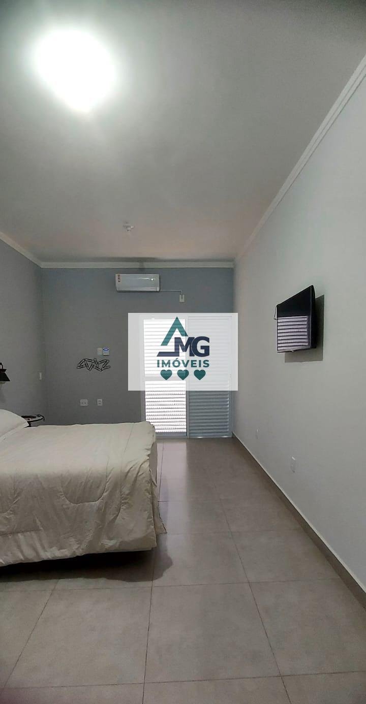 Casa à venda com 3 quartos, 3 suítes, 2 vagas e 220m² no Jardim Umuarama, Três Corações (MG) — foto 19 de 30