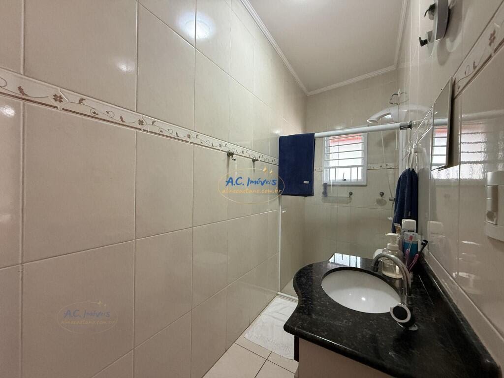 Casa à venda com 3 quartos, 1 suíte, 2 vagas e 177m² no Canto do Forte, Praia Grande (SP) — foto 11 de 19