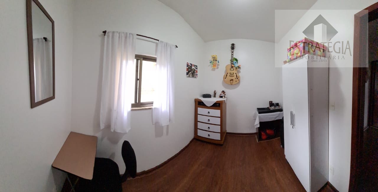 Casa à venda com 3 quartos, 1 suíte, 2 vagas e 170m² no Morin, Petrópolis (RJ) — foto 14 de 19