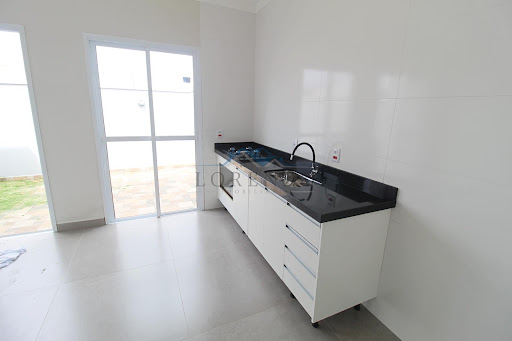 Sala de estar e cozinha