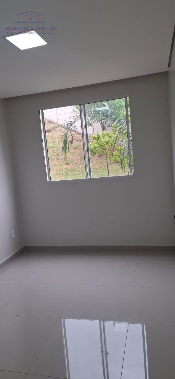 Vista do 01 dormitorio