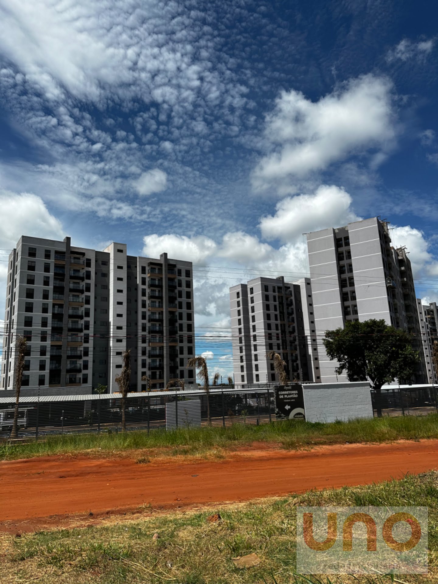 Apartamento à venda com 3 quartos, 2 banheiros, 2 vagas e 68m² no Tiradentes, Campo Grande — foto principal