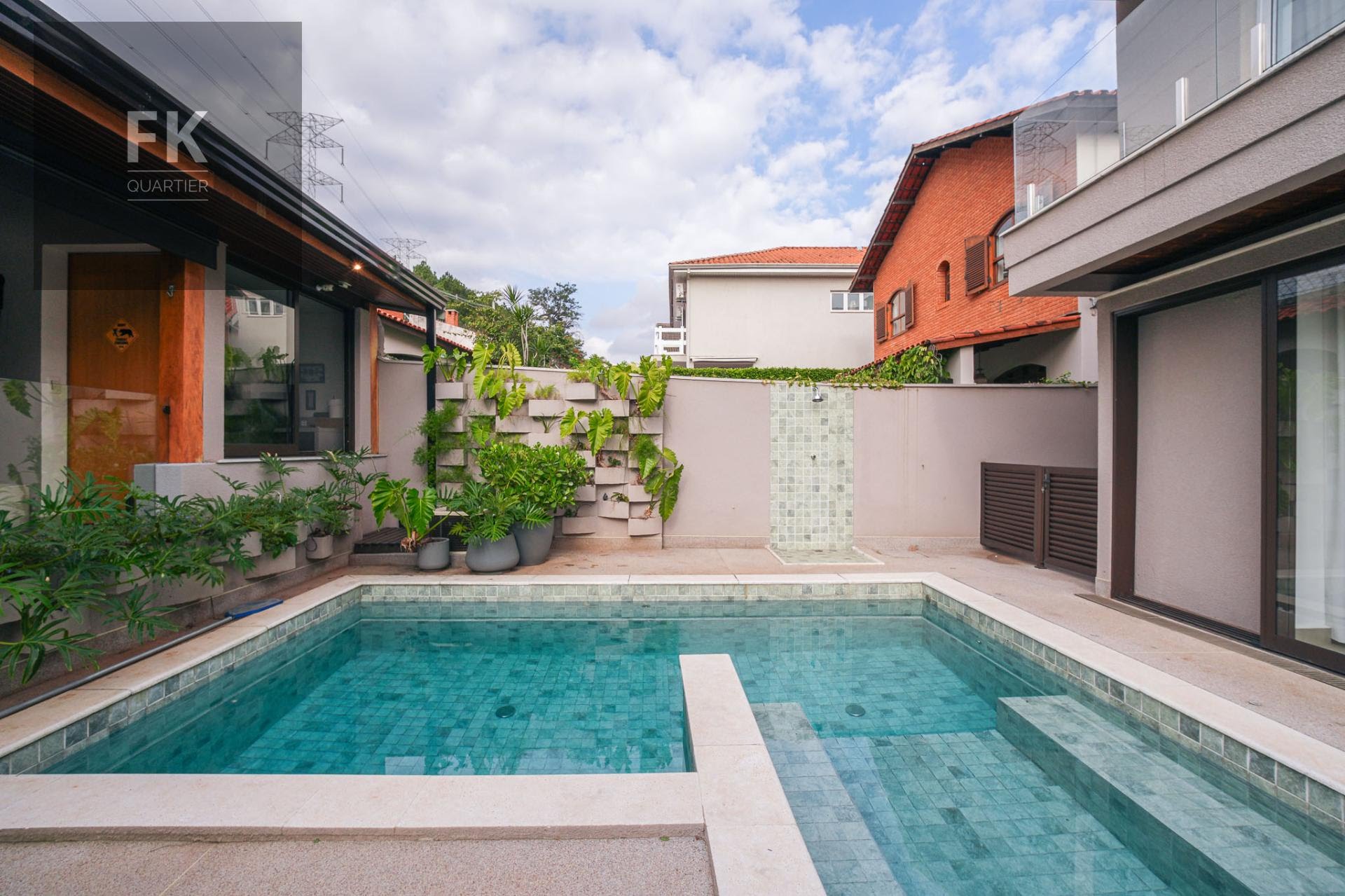 Casa à venda com 5 quartos, 5 suítes, 4 vagas e 476m² no Alphaville, Santana de Parnaíba (SP) — foto 2 de 30