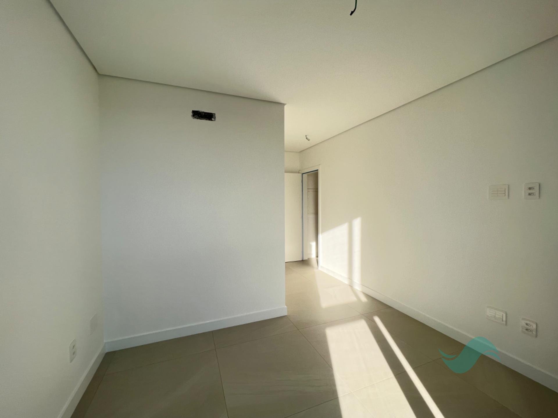 Apartamento à venda com 2 suítes, 1 vaga e 104m² no Jurerê Internacional, Florianópolis (SC) — foto 23 de 25