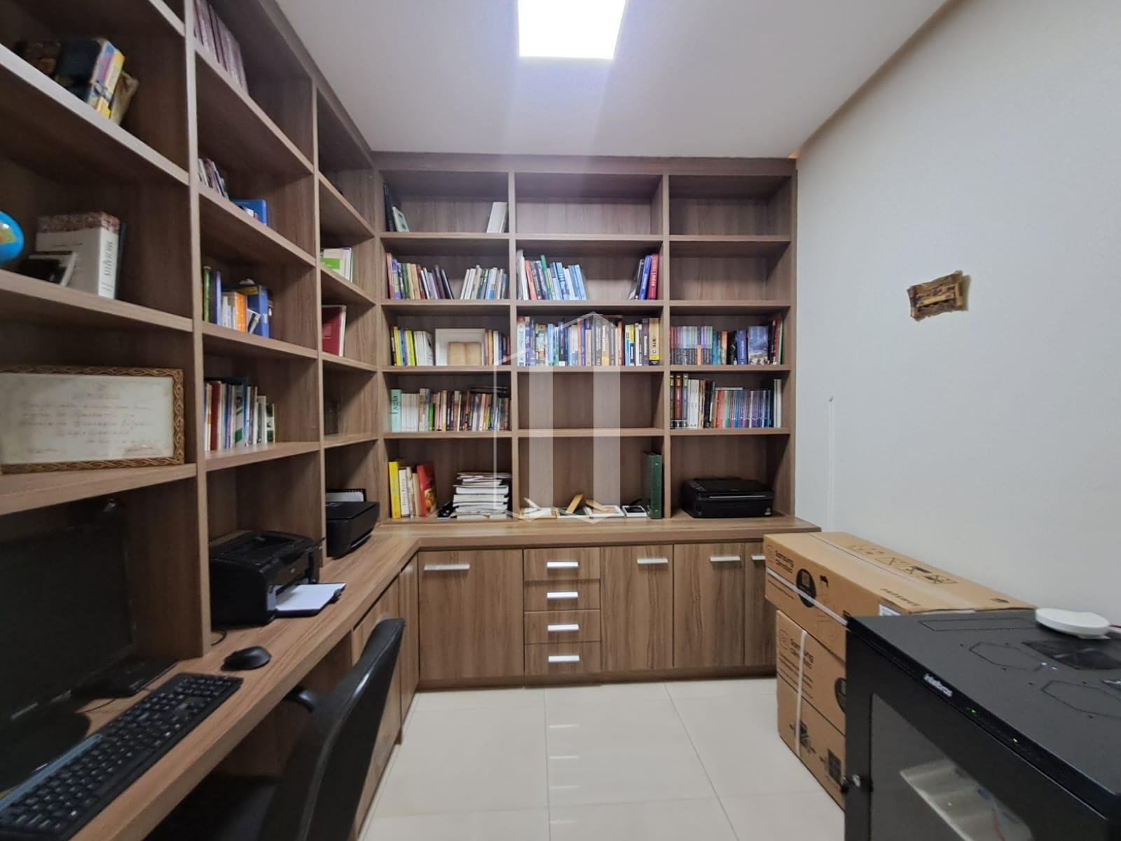 Casa à venda com 5 quartos, 4 suítes, 5 vagas e 370m² no Jardim Planalto, Goiânia (GO) — foto 15 de 30