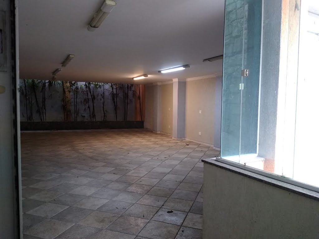 Garagem/ Salão de Festa