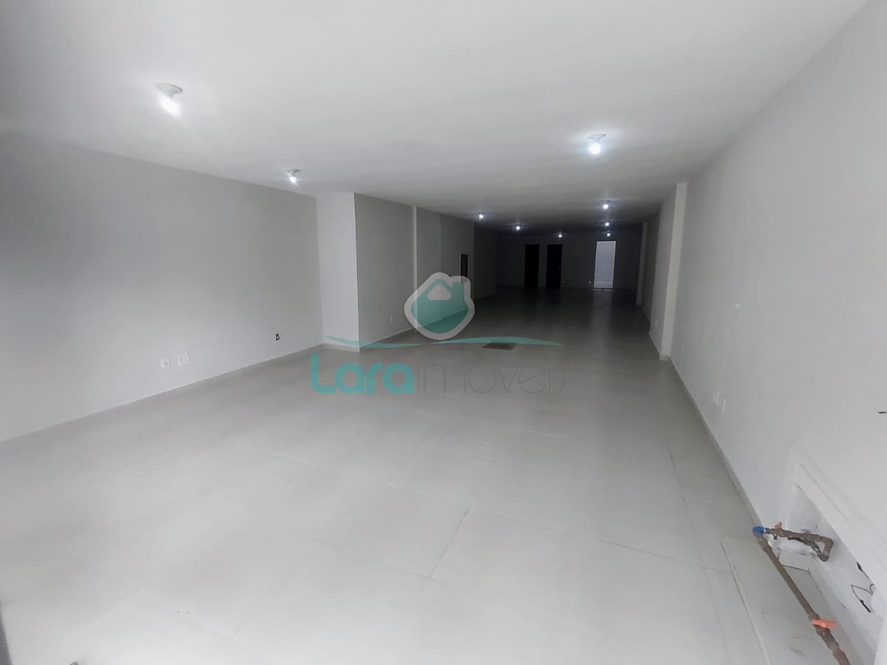 Comercial à venda com 2 banheiros e 130m² no Centro, Macaé (RJ) — foto 7 de 12