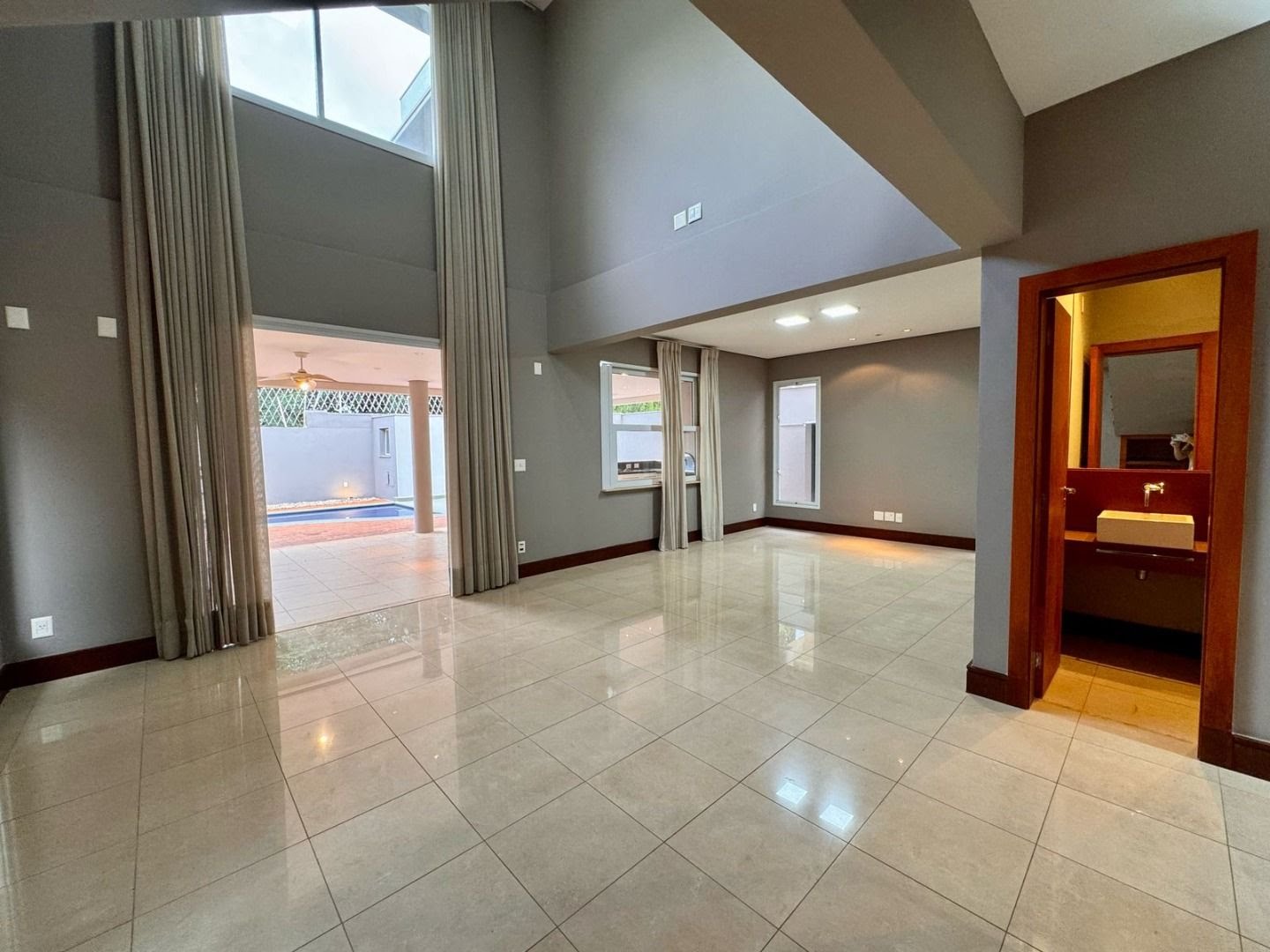 Casa para alugar com 3 quartos, 3 suítes, 3 vagas e 333m² no Jardim Botânico, Ribeirão Preto (SP) — foto 26 de 30