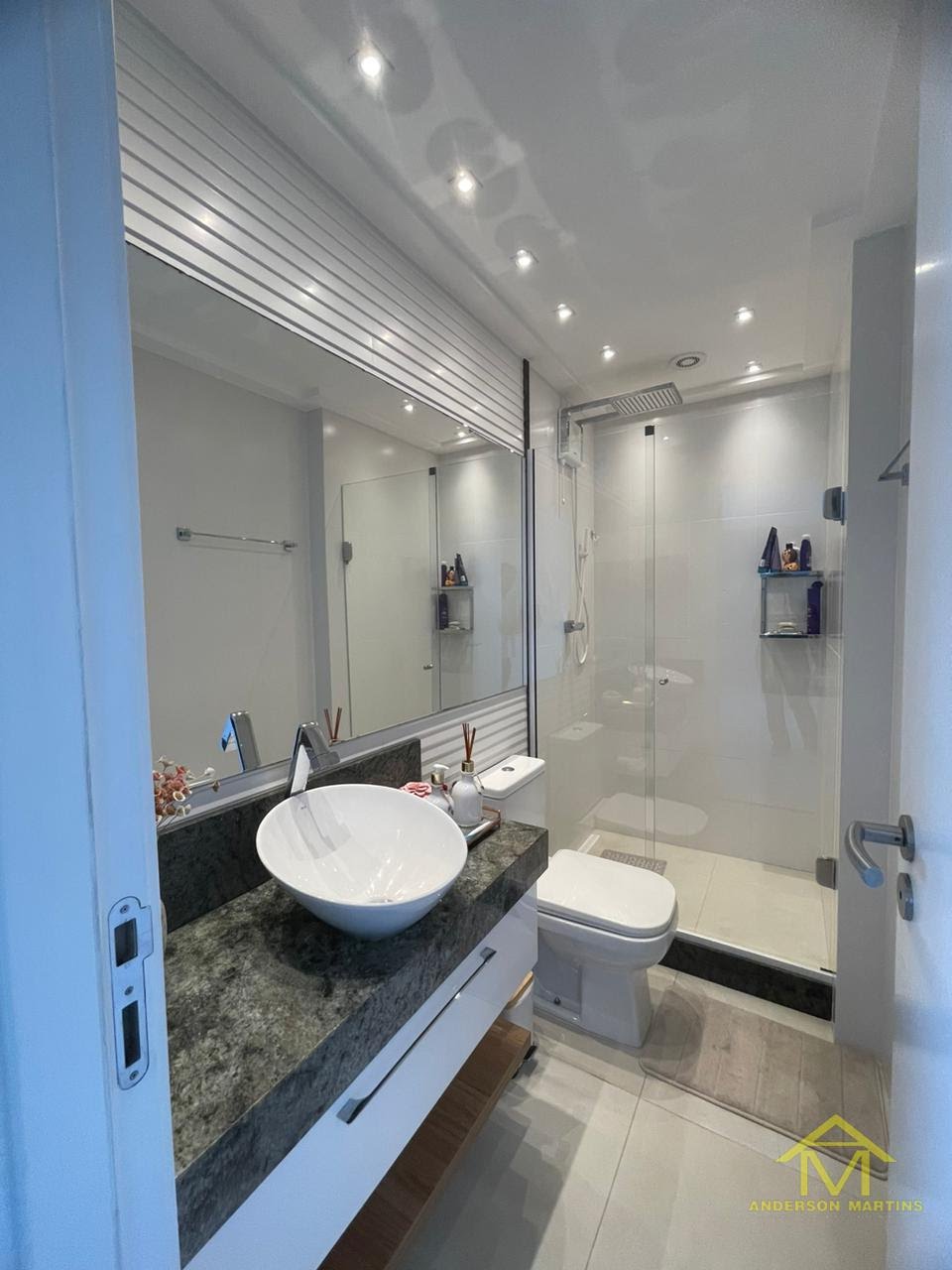 Apartamento à venda com 3 quartos, 5 banheiros, 3 vagas e 130m² no Praia da Costa, Vila Velha (ES) — foto 8 de 20