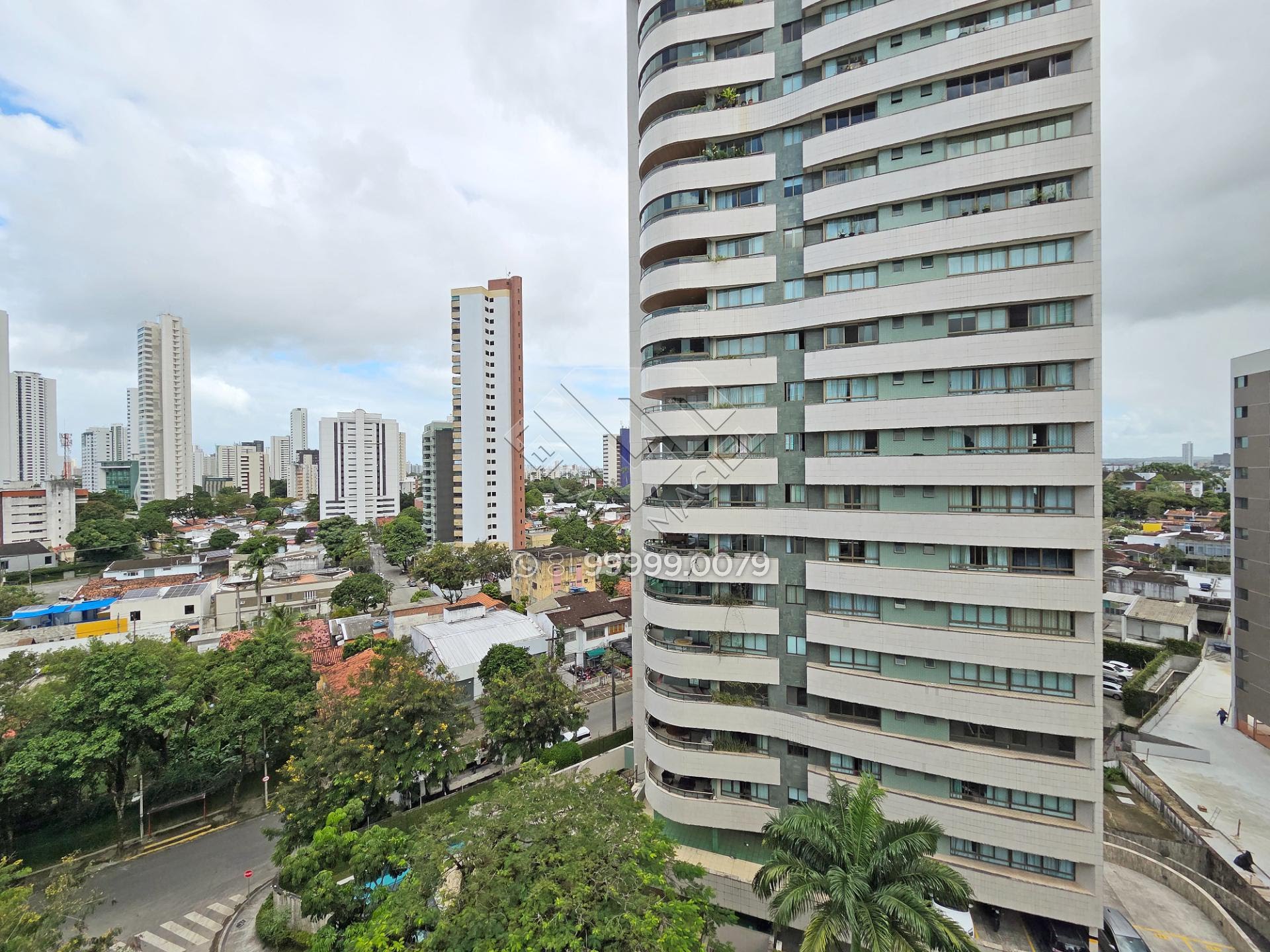 Apartamento à venda com 4 quartos, 3 suítes, 2 vagas e 135m² no Casa Forte, Recife (PE) — foto 3 de 30