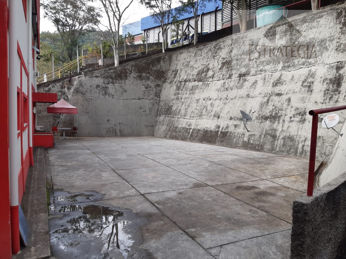 Comercial para alugar com 6 banheiros, 10 vagas e 400m² no Itaipava, Petrópolis (RJ) — foto 16 de 17