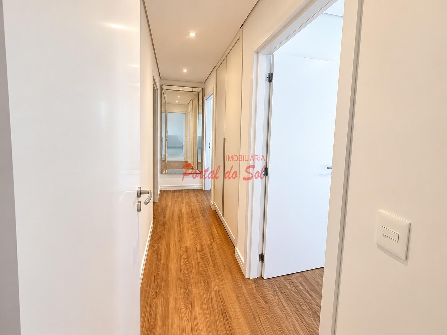 Apartamento à venda com 3 suítes, 3 vagas e 220m² no Jardim São Francisco, Santo Antônio da Platina (PR) — foto 6 de 12