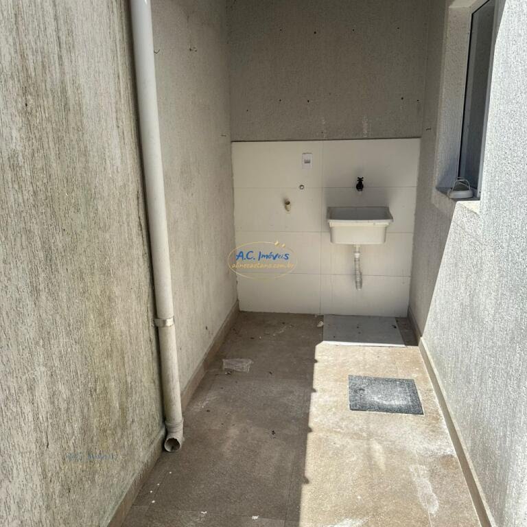 Casa à venda com 2 quartos, 2 banheiros, 1 vaga e 53m² no Jardim Melvi, Praia Grande (SP) — foto 13 de 30