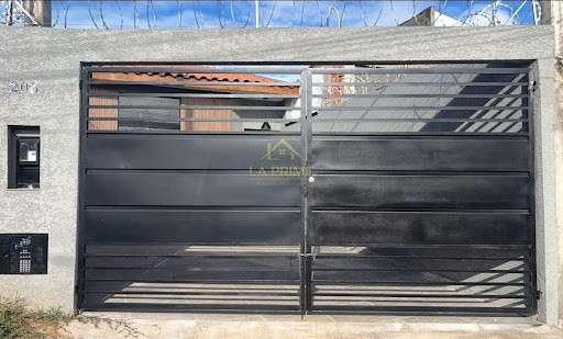 Casa à Venda no Parque São Bento, Sorocaba - 3 Dorms, 81m²