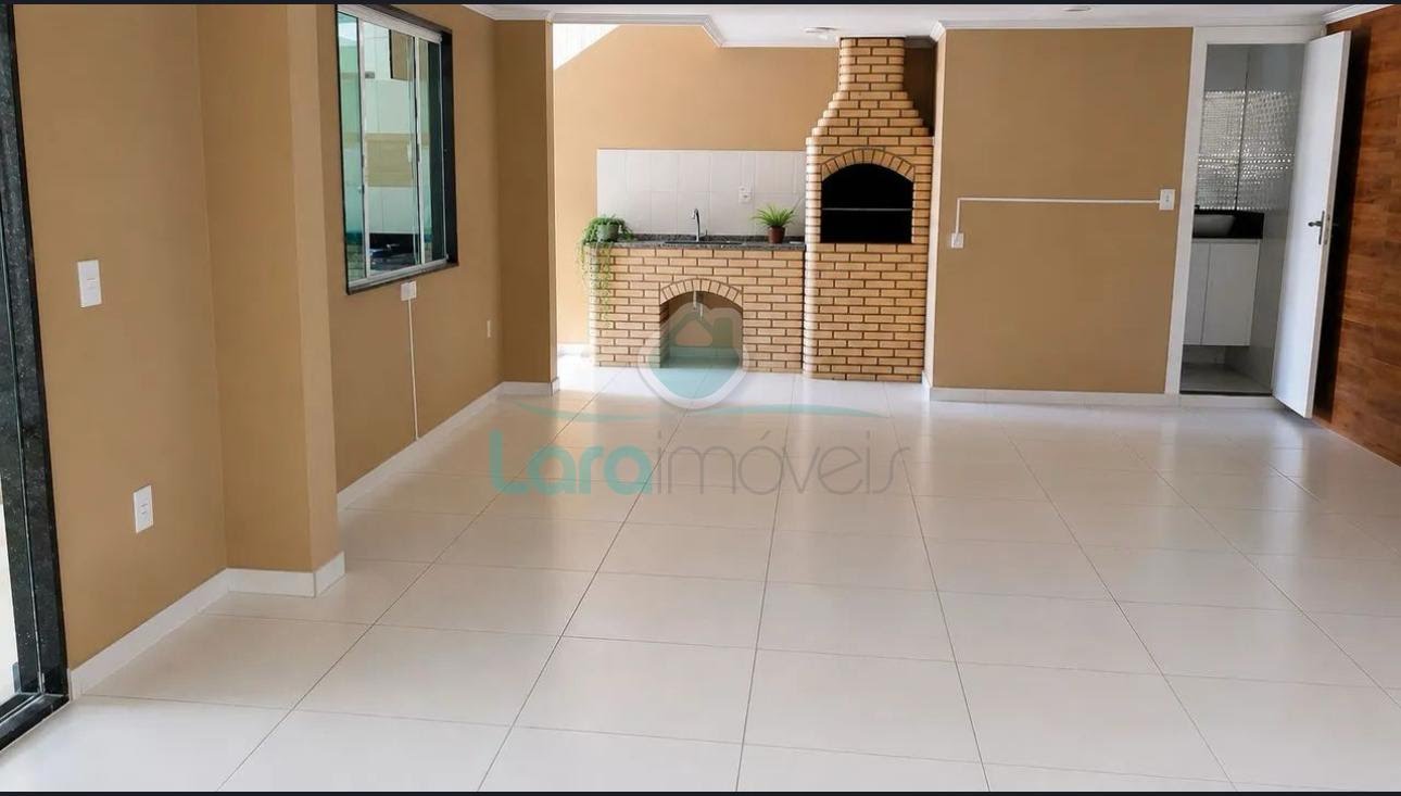 Casa à venda com 4 quartos, 1 suíte, 3 vagas e 330m² no Lagoa, Macaé (RJ) — foto 15 de 16