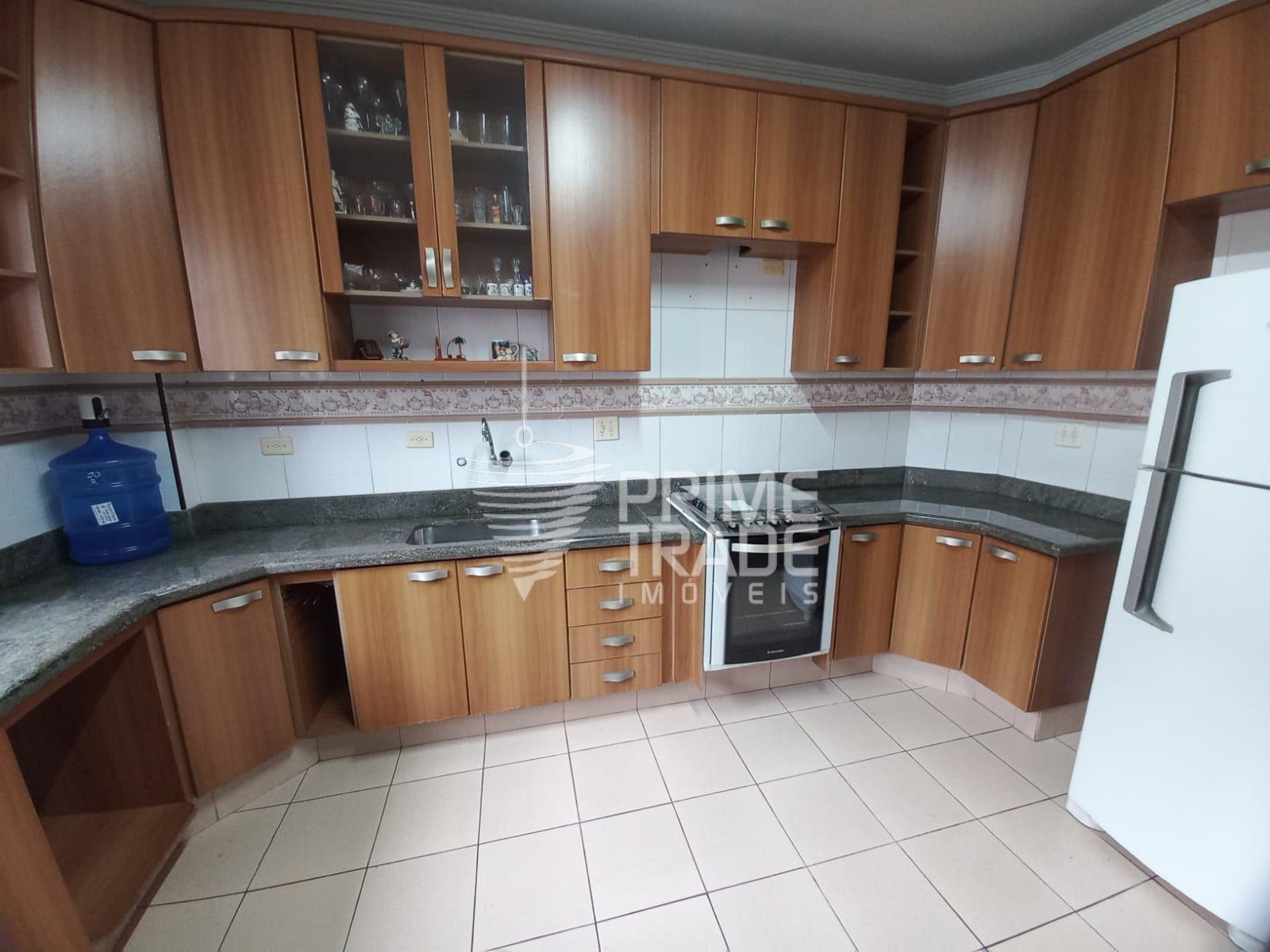 Casa à venda com 5 quartos, 3 suítes, 2 vagas e 330m² no Embaré, Santos (SP) — foto 27 de 30