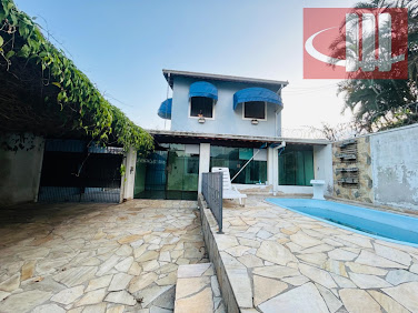 Casa Sobrado com Edícula no Sumaré  -  Caraguatatuba