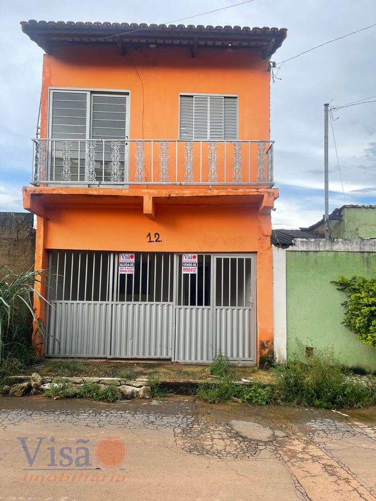 Casa à venda com 2 quartos, 1 banheiro e 1 vaga no Paracatuzinho, Paracatu — foto principal