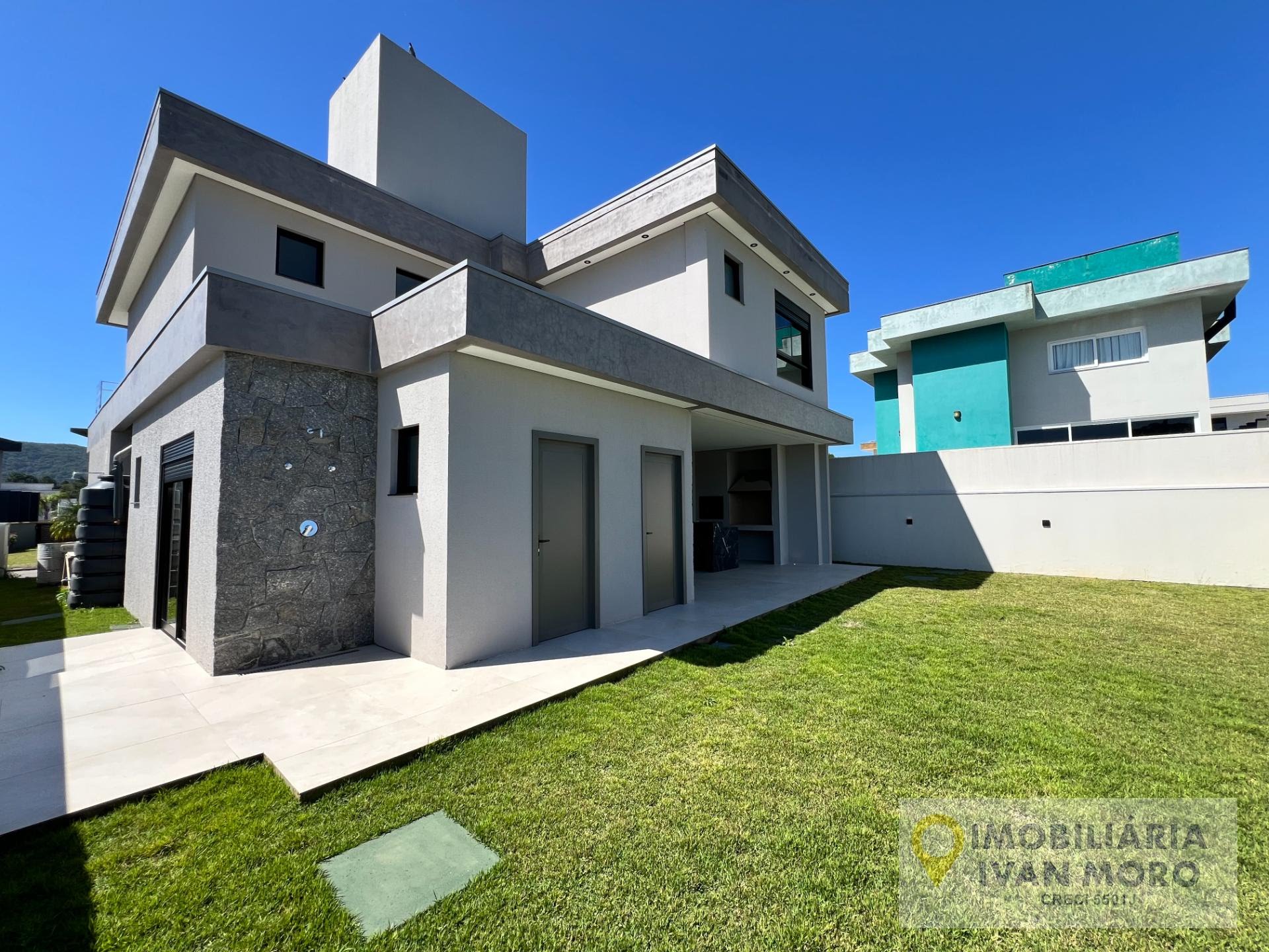 Casa à venda com 4 quartos, 4 suítes, 4 vagas e 261m² no São João do Rio Vermelho, Florianópolis (SC) — foto 3 de 30